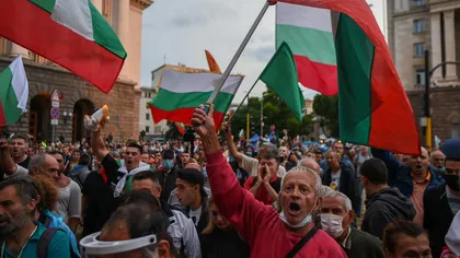 Autorităţile bulgare cedează şi impun restricţii în faţa celui de-al doilea val al pandemiei