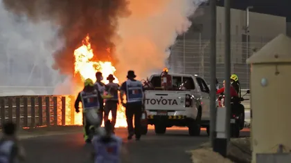 Formula 1, accident teribil! Maşina lui Romain Grosjean s-a rupt în două şi a luat foc în Bahrein FOTO şi VIDEO