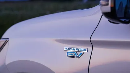 Maşinile plug-in hybrid POLUEAZĂ mai mult decât în testele făcute cu bateria plină. BMW X5 şi Volvo XC60, în noul scandal al emisiilor de dioxid de carbon