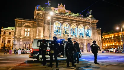 Mărturiile unor români prinşi în atacul terorist de la Viena: Cine a apucat să scape, a scăpat atunci. Este teroare în oraş