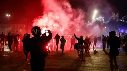 Zeci de arestări după protestele violente de la Paris. Imagini teribile de la confruntările dintre manifestanţi şi poliţie VIDEO