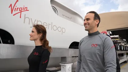 O româncă a testat Virgin Hyperloop, capsula care va transporta oameni cu peste 1.000 km pe oră. Cine e Sara Luchian