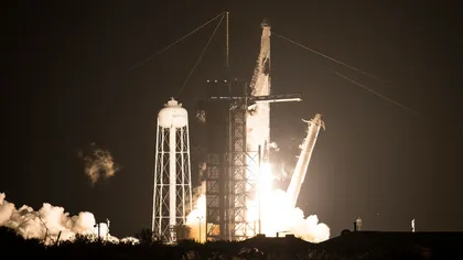 Elon Musk a mai trimis  un echipaj în spaţiu. O rachetă Space X a decolat spre Staţia Internaţională VIDEO