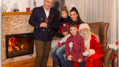 Politicienii petrec Crăciunul în familie. Victor Ponta a postat de Crăciun prima fotografie cu fetiţa adoptată