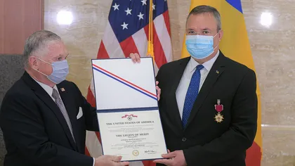 Nicolae Ciucă, decorat la Ambasada SUA cu Legiunea de Merit. Iohannis: Este una din cele mai mari decorații pe care SUA le oferă cetăţenilor străini
