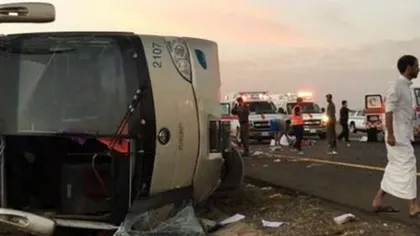 Carnagiu pe autostradă, 16 pelerini au fost implicaţi într-un accident înfiorător, la 1.500 km de casă