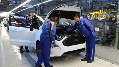 Uzina Ford Craiova opreşte producţia de vehicule şi motoare timp de 8 zile