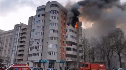Noi detalii în cazul tragediei de la Constanţa. Şeful ISU Dobrogea: Autoscara a fost trimisă la incendiu la 5 minute după ce femeia a căzut de la balcon