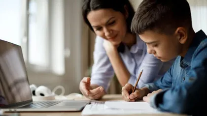 Model de cerere şi de declaraţie pe propria răspundere pentru părinţii care stau acasă cu copiii în perioada cursurilor online
