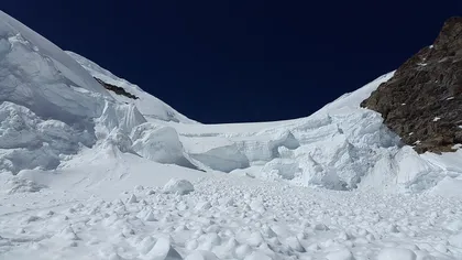 Pericol de avalanşă în Munţii Făgăraş şi Bucegi