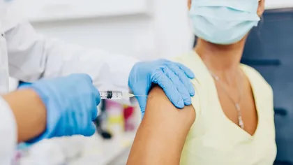 Bilanţ vaccinare 7 februarie 2021. Peste 15.000 de vaccinaţi duminică, 66 de reacţii adverse minore