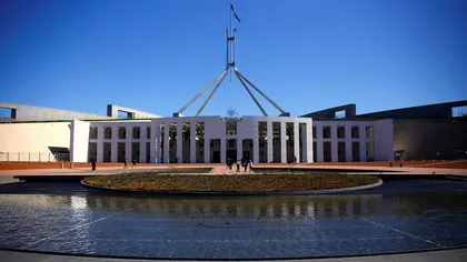 Scene interzise în Parlamentul australian. Parlamentarii s-au distrat cu prostituatele în camera de rugăciune a instituţiei