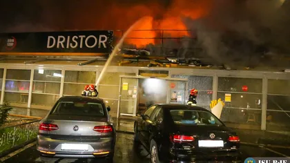 Incendiu la shaormeria Dristor din Bucureşti. Două blocuri au fost evacuate FOTO şi VIDEO