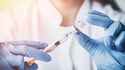Incidenţa apariţiei cheagurilor de sânge după administrarea vaccinului AstraZeneca aproape s-a dublat într-o săptămână. Anunţ îngrijorător al autorităţilor din Marea Britanie