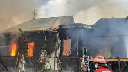 Incendiu la biserică în Vinerea Mare. Un lăcaş de cult din Vrancea a fost făcut scrum VIDEO