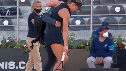 Simona Halep a abandonat în meciul de la Roma cu Angelique Kerber la scorul 6-1, 3-3. A ieşit de pe teren într-un picior!