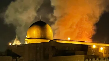 Muntele Templului din Ierusalim, în flăcări. Peste 300 de răniţi în confruntările de luni, dintre arabi şi israelieni VIDEO