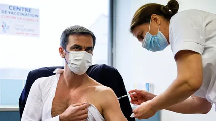 Ministrul Sănătăţii din Franţa a făcut prima doză cu AstraZeneca şi rapelul cu Moderna