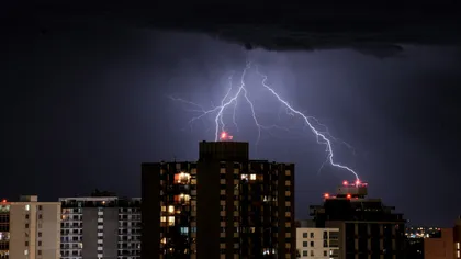Vremea în Bucureşti: caniculă şi furtuni violente până joi seară