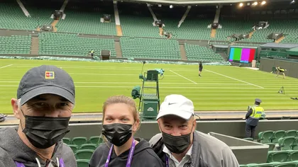 Simona Halep a ajuns la Wimbledon, unde vrea să-şi apere titlul. Mesajul postat de campioană, de pe terenul unde a câştigat trofeul în 2019