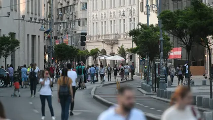 Zeci de străzi din Bucureşti devin pietonale în weekend. Ce rute ocolitoare recomandă şoferilor Brigada de Poliţie Rutieră