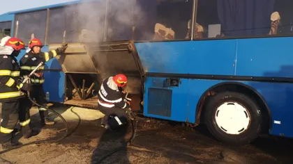 Clipe de panică la Botoșani! Autocar plin cu copii a luat foc! VIDEO