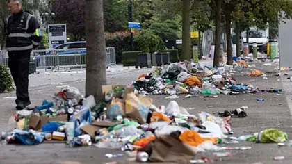 Londra arată mai rău decât Sectorul 1, după finala EURO 2020. Munţi de gunoaie pe străzi, capitala Marii Britanii e sufocată de mizerie FOTO
