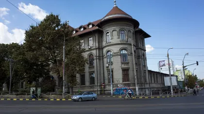 Directorul Colegiului Gheorghe Şincai cere Primăriei Capitalei să retragă Primăriei Sectorului 4 dreptul de administrare a clădirii