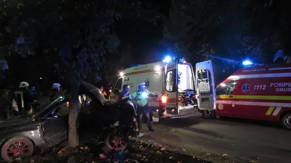 O adolescentă a murit şi doi tineri au fost răniţi în urma unei ciocniri între două maşini în Maramureş