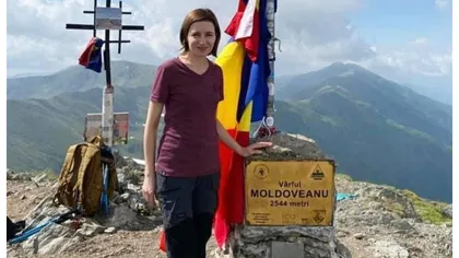 Maia Sandu a urcat pe Vârful Moldoveanu: 