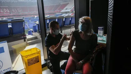 Tribune separate pe stadioane, pentru fanii nevaccinaţi. Discriminarea are loc în fotbalul belgian