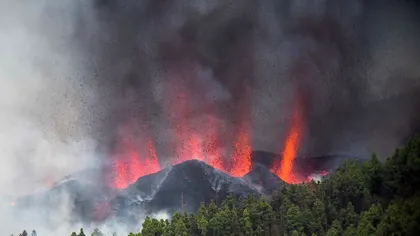 Un vulcan a erupt în Spania, imagini spectaculoase. Populaţia a fost evacuată VIDEO