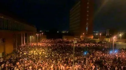 Petrecere cu 25.000 de persoane în Spania. Evenimentul a fost organizat cu ajutorul WhatsApp