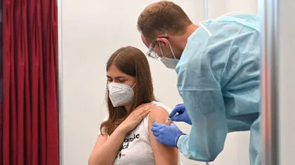 Spania a decis să administreze și a treia doză de vaccin anti-Covid. Care sunt persoanele vizate