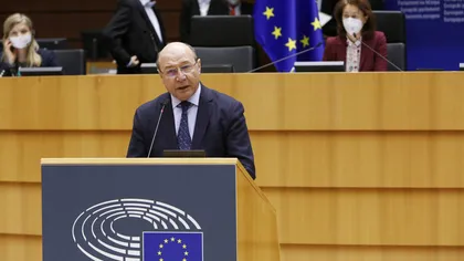 Traian Băsescu îl atacă pe Timmermans în Parlamentul European: 