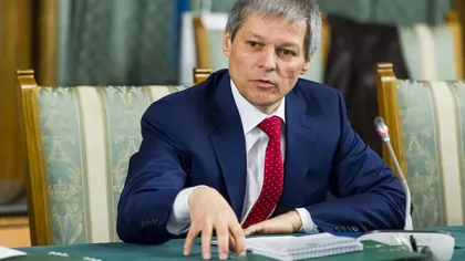 Dacian Cioloș depune luni la Parlament lista cu miniștri și programul de guvernare