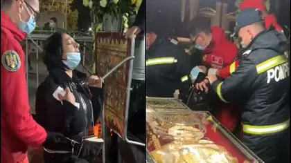 Femeie venită să se roage, urlete grotești la moaștele Sfintei Parascheva. Creștina a fost calmată de pompieri după ce a atins racla! - VIDEO