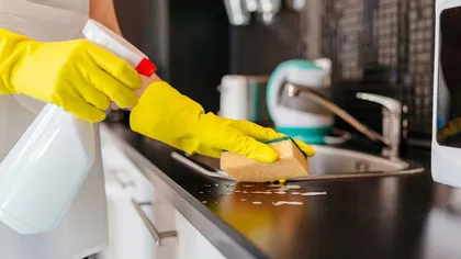 Nu amesteca niciodată clorul cu oțet! Este una dintre cele mai periculoase combinații pe care le poţi face în gospodărie!