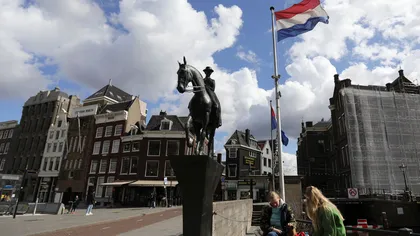 Olanda a anunţat restricţiile care intră în vigoare de sâmbătă. Premierul le-a cerut cetăţenilor să nu primească acasă mai mult de patru persoane în vizită