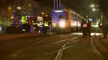 Accident cu două tramvaie în Bucureşti. Trei persoane au fost rănite