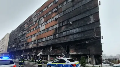 Incendiu la blocul din Constanţa. Proprietarii apartamentelor vor să revină în locuinţe: