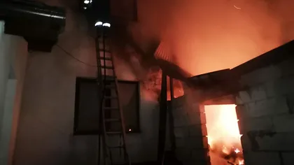 Incendiu puternic la o Primărie din Argeş. Focul a fost pus intenţionat VIDEO