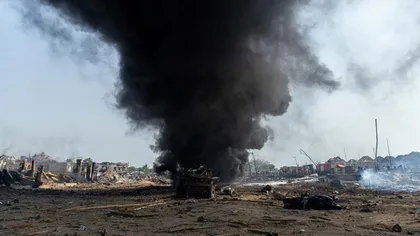 TRAGEDIE în Ghana. Zeci de victime după explozia unui camion care a devastat un oraş