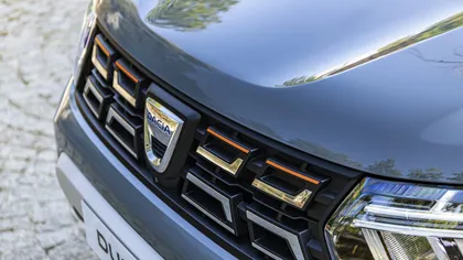 Dacia va prezenta primul model full hibrid E-Tech la Paris. Când ajunge noua maşină în România