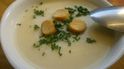 Supa-minune care te vindecă de răceală cât ai clipi. Cel mai delicios şi aromat remediu împotriva răcelilor şi virozelor