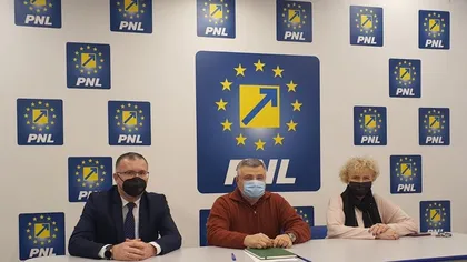 Fost preşedinte al filialei PLUS Buzău, trecut la organizaţia judeţeană a PNL