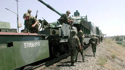 VIDEO Cum arată maşinăria de război a Rusiei, trimisă la graniţa cu Ucraina. Imaginile au stârnit amuzament pe net, 