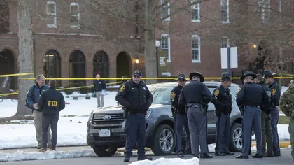 Trei persoane împuşcate mortal în două şcoli din SUA. Mesajul preşedintelui Biden