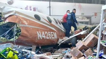 Avion prăbuşit. Trei pasageri au murit pe loc, dar există un supravieţuitor