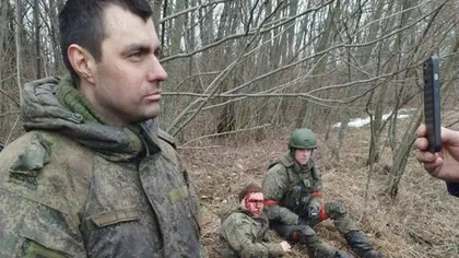 Primul schimb de prizonieri, pe frontul din Ucraina. Un ofiţer rus a fost predat Moscovei în schimbul a cinci combatanţi ucraineni VIDEO